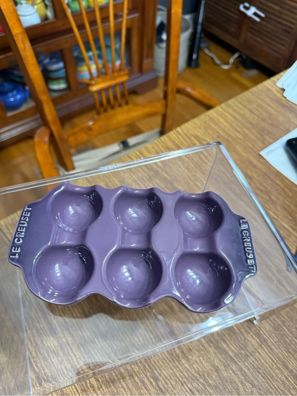 Le Creuset cassis Egg Tray - 6-egg Stoneware Holder